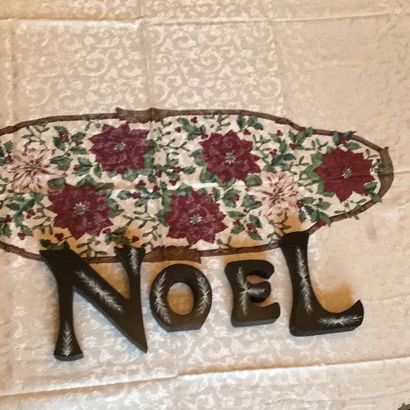 🎄 Hand painted “NOEL” wooden letters - Picture 2 of 10